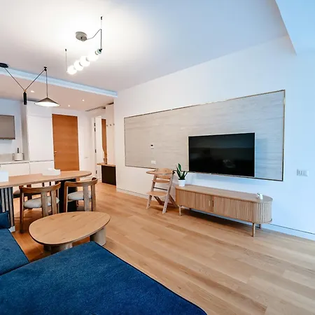 Apartament Nou și Modern în Olimp, Ideal Pentru Familii Cu Copii *