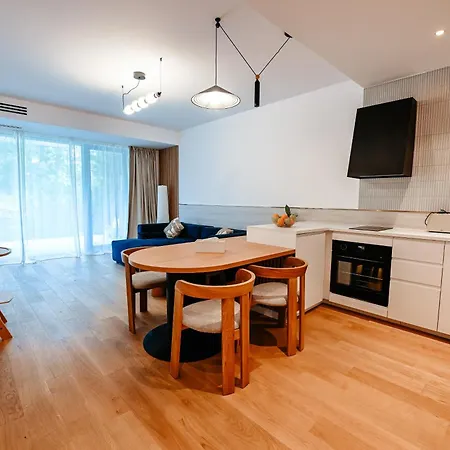 Apartament Nou și Modern în Olimp, Ideal Pentru Familii Cu Copii *